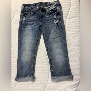 Miss Me Signature Blue Cropped Jeans with Frayed Hem